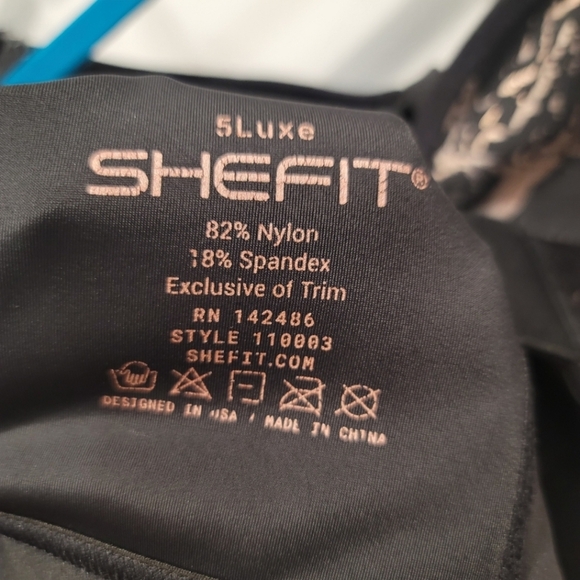 SHEFIT Flex Medium Impact Sports Bra - 5Luxe - Picture 8 of 11